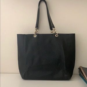 Black tote bag